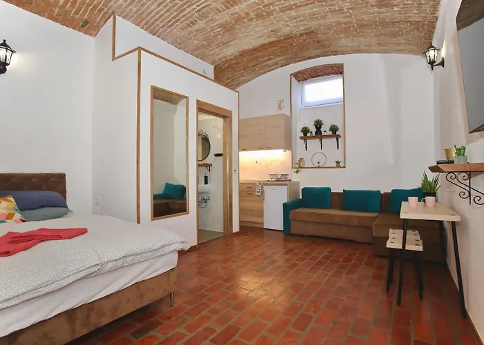 Podroom Apartments